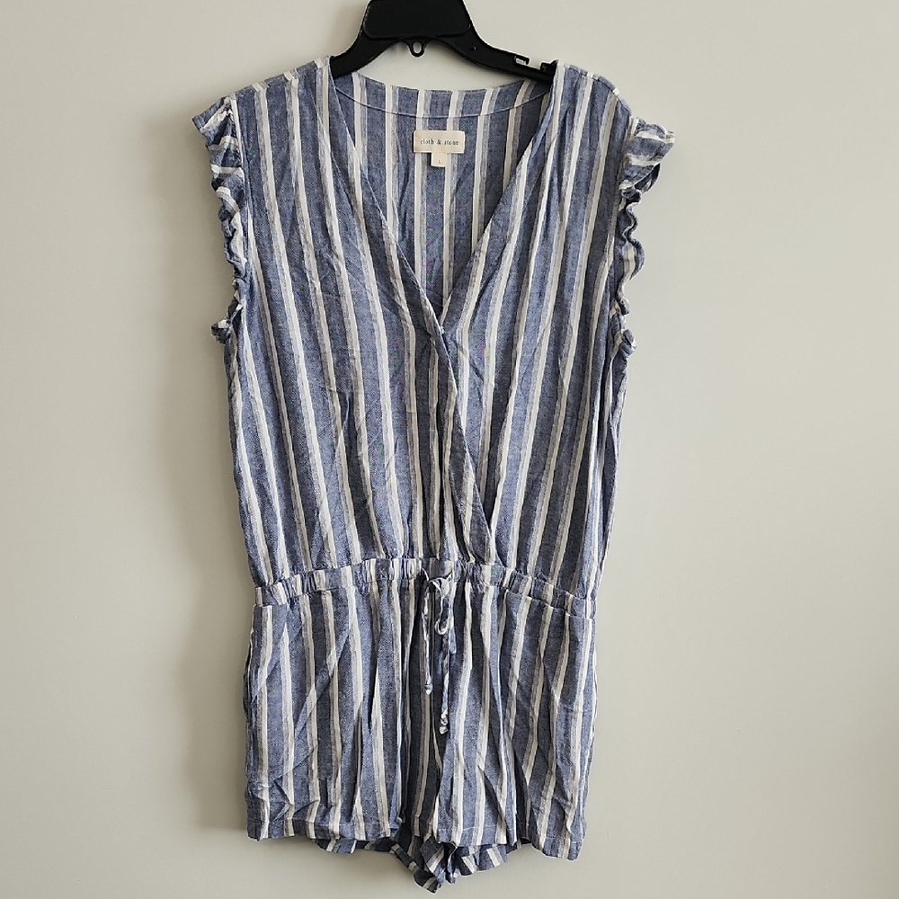 🔥2/$20 - Cloth & Stone Blue and White Striped Jumpsuit, Size L